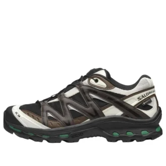 XT-QUEST Gore-Tex “Black Delicioso”