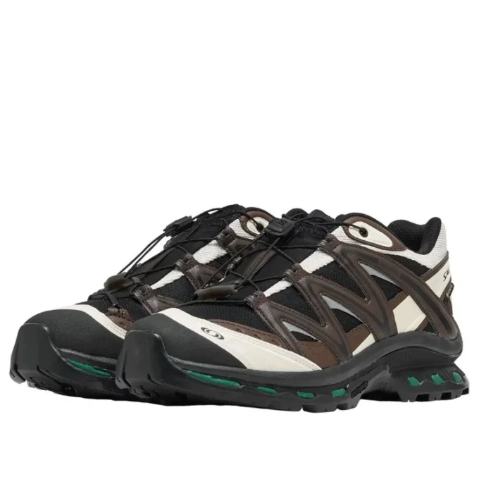 XT-QUEST Gore-Tex “Black Delicioso”